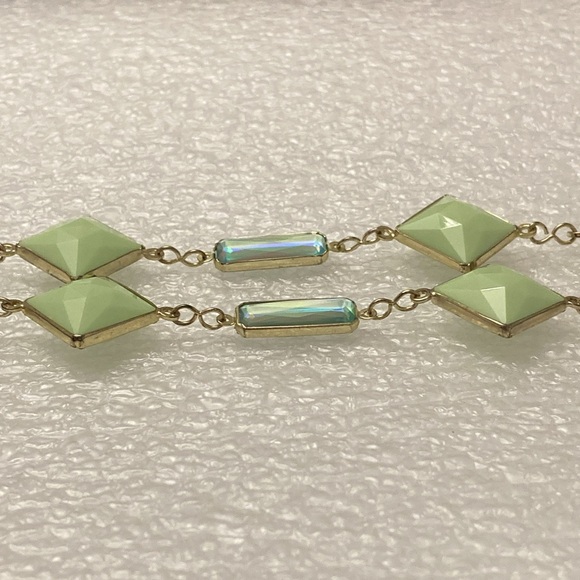 Geometric Blue Green Faceted Crystals Gold Tone Open Oval Link Chain Necklace - Picture 8 of 15